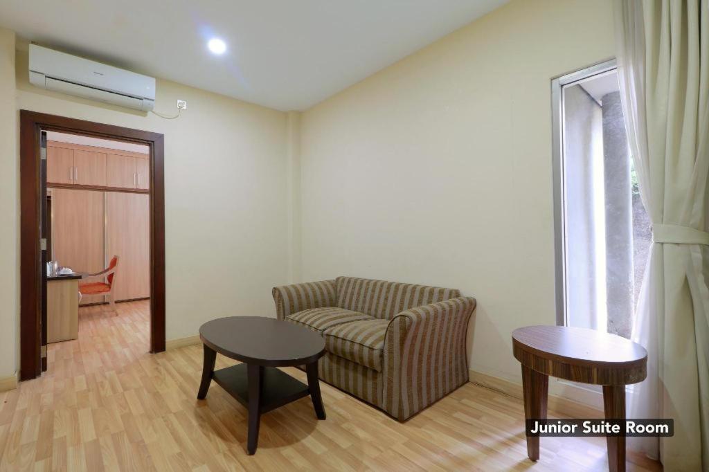 Mutiara Suites Dżakarta Zewnętrze zdjęcie